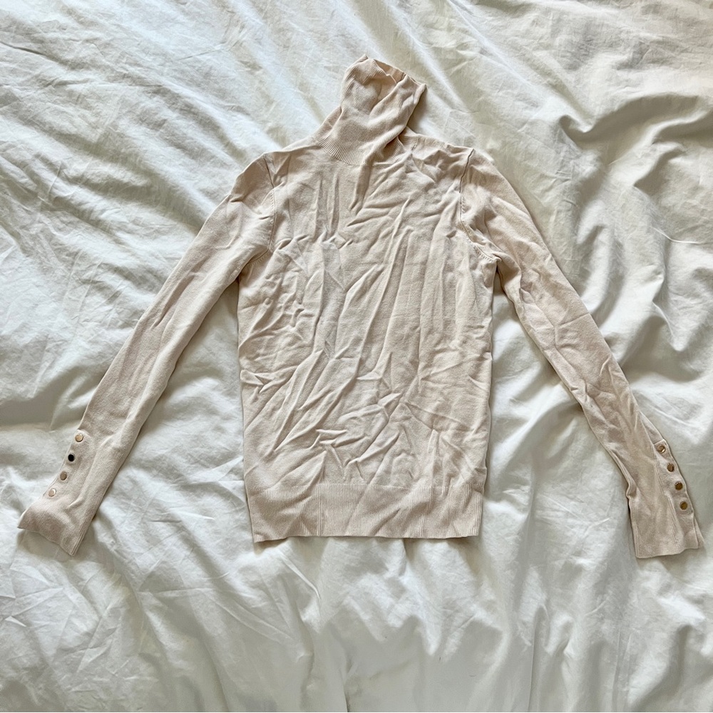 ZARA CREAM/OAT TURTLENECK- US S